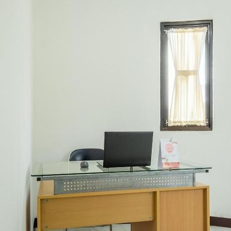 Oyo 1460 Anyelir Residence Cirebon Buitenkant foto
